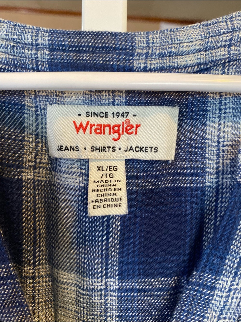 Wrangler Navy and White Plaid Button-Up Shirt - Picture 2 of 4
